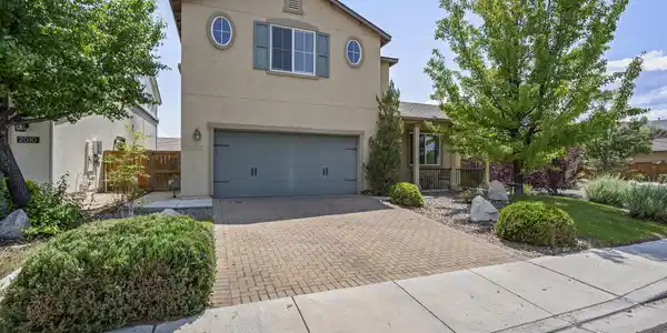 2000 Long Hollow Drive