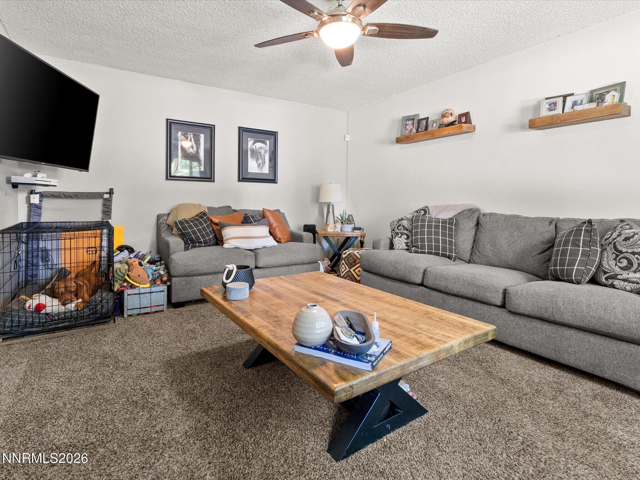 Image 3: Living Room 1