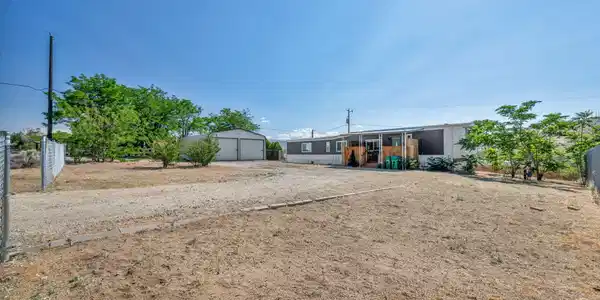 5225 Lupin Drive