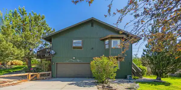 8455 Doretta Lane