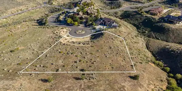 Image 3: 10-web-or-mls-8195 Fox Meadows-11 lot li
