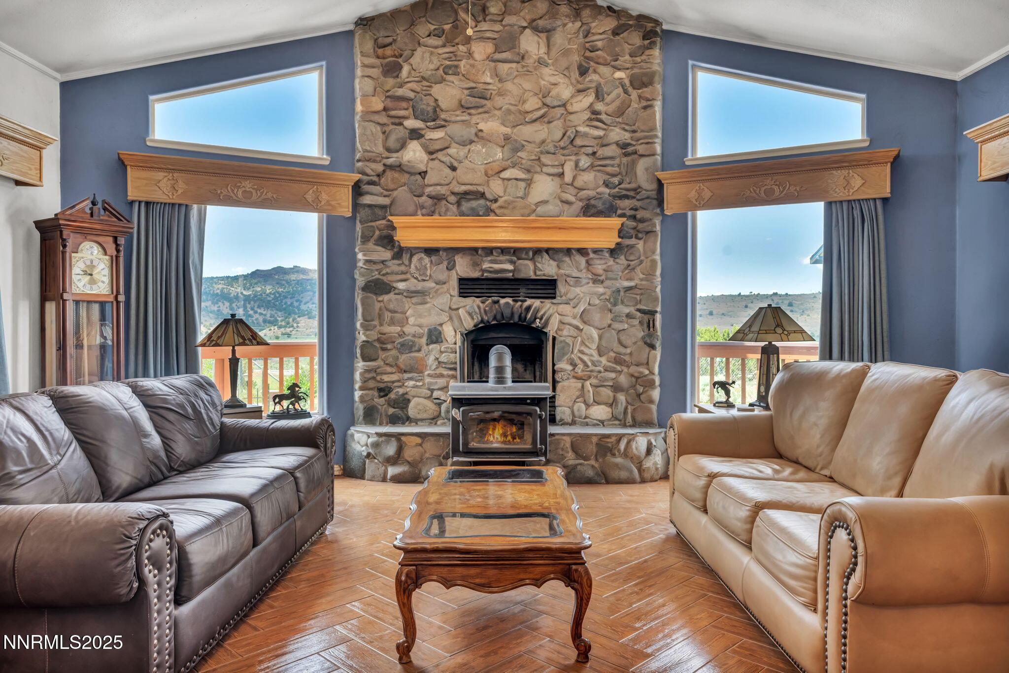 Image 4: Great Room