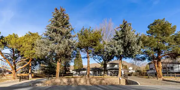 3620 E Hidden Valley Drive