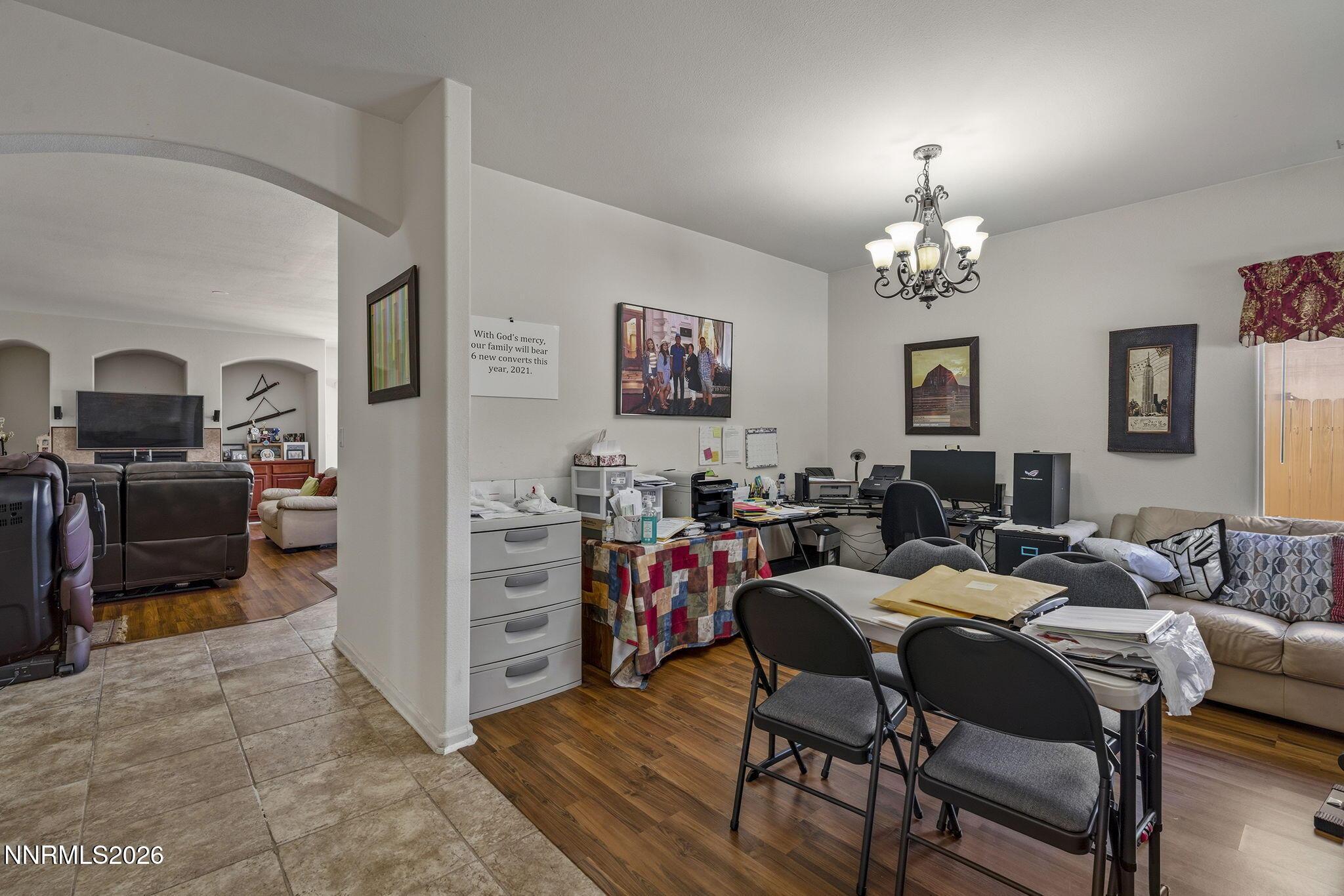 Image 4: 4-web-or-mls-_DSC2229