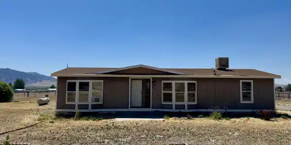 9450 S Betty Lane
