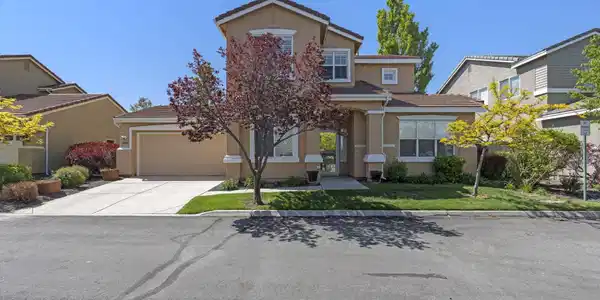 10568 Iron Point Circle