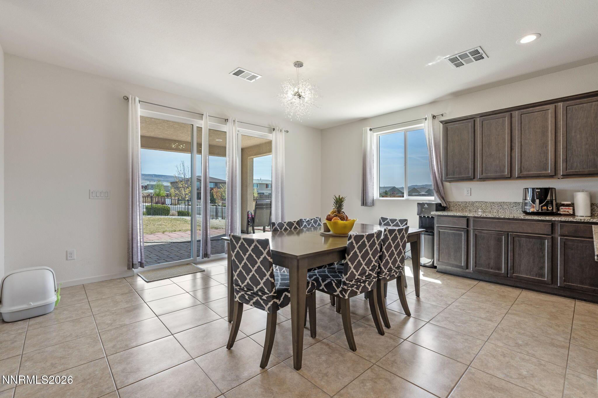 Image 3: 17-web-or-mls-DSC02503