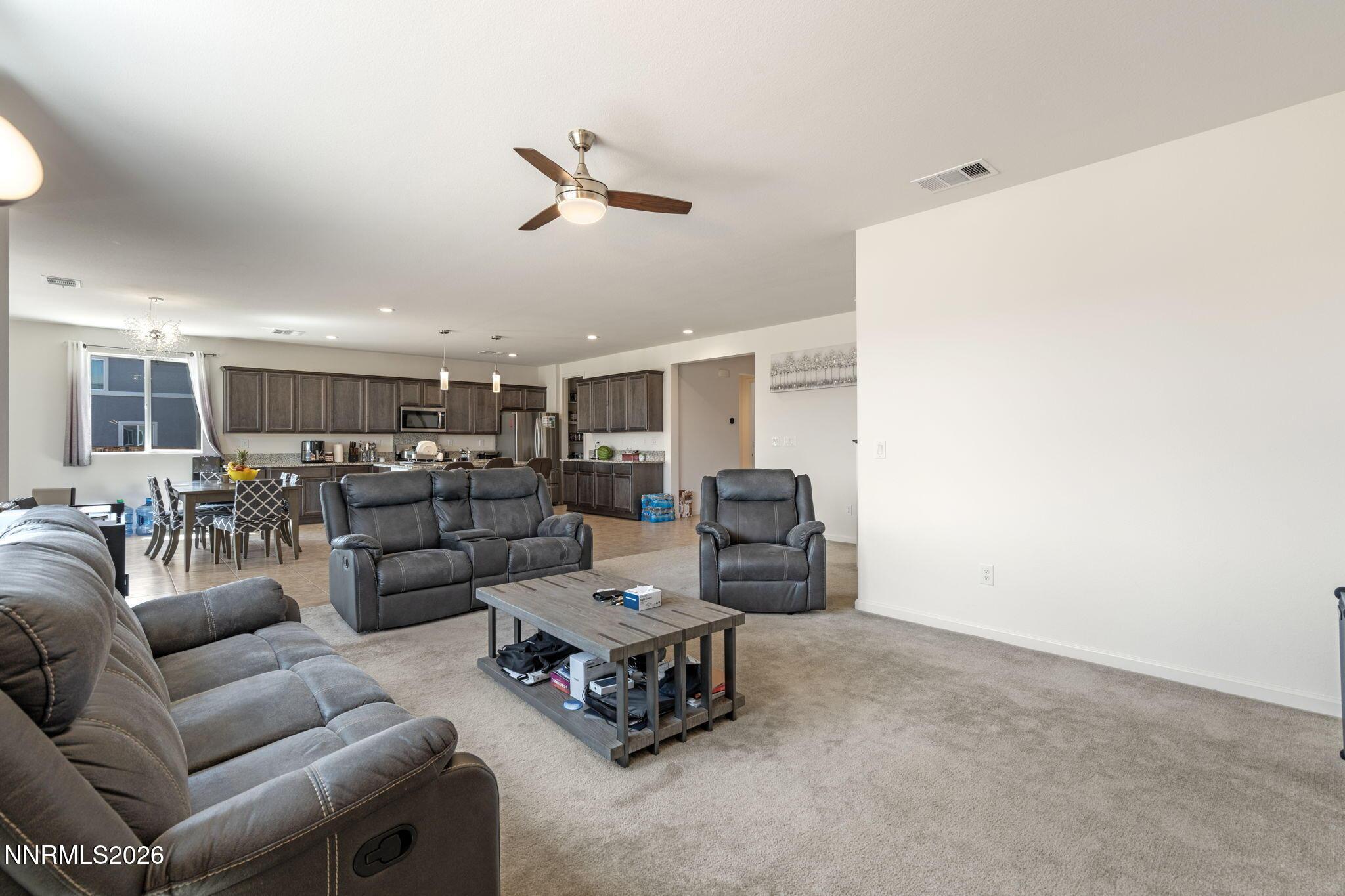 Image 4: 15-web-or-mls-DSC02473