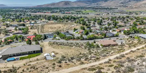 Image 3: 3-web-or-mls-80-manzanita-terrace