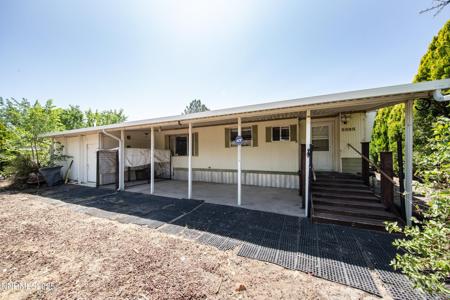 5585 Sidehill Drive