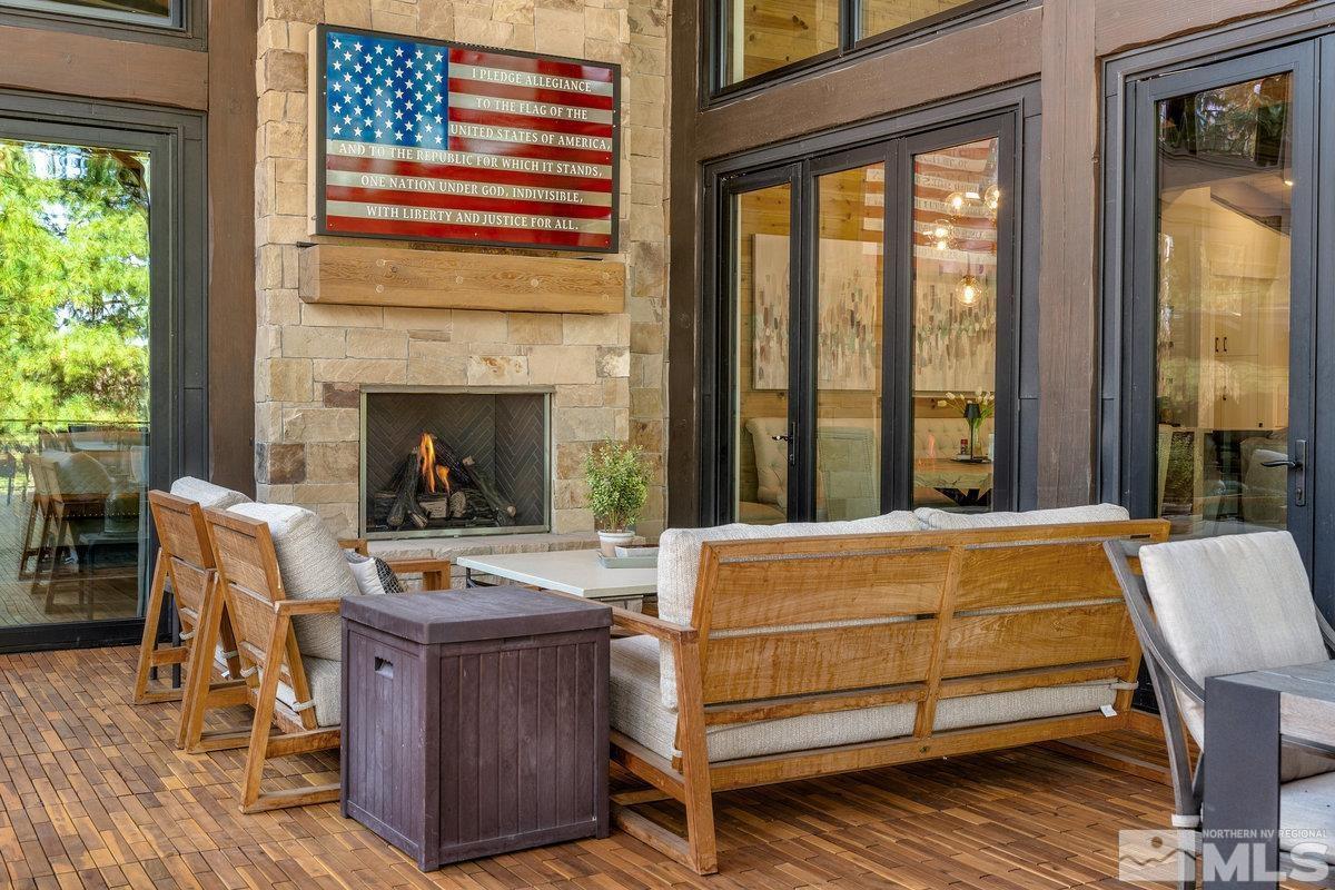 Image 4: Outdoor Living Space