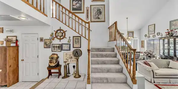 Image 4: 55-web-or-mls-1790-quail-run-rd