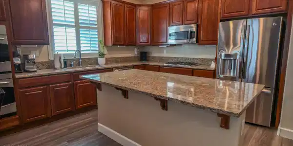 Image 2: Kitchen