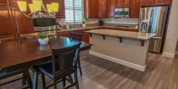 Image 3: Kitchen