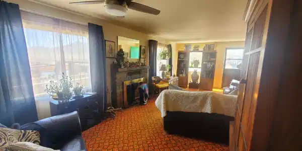 Image 3: 206 12th living room