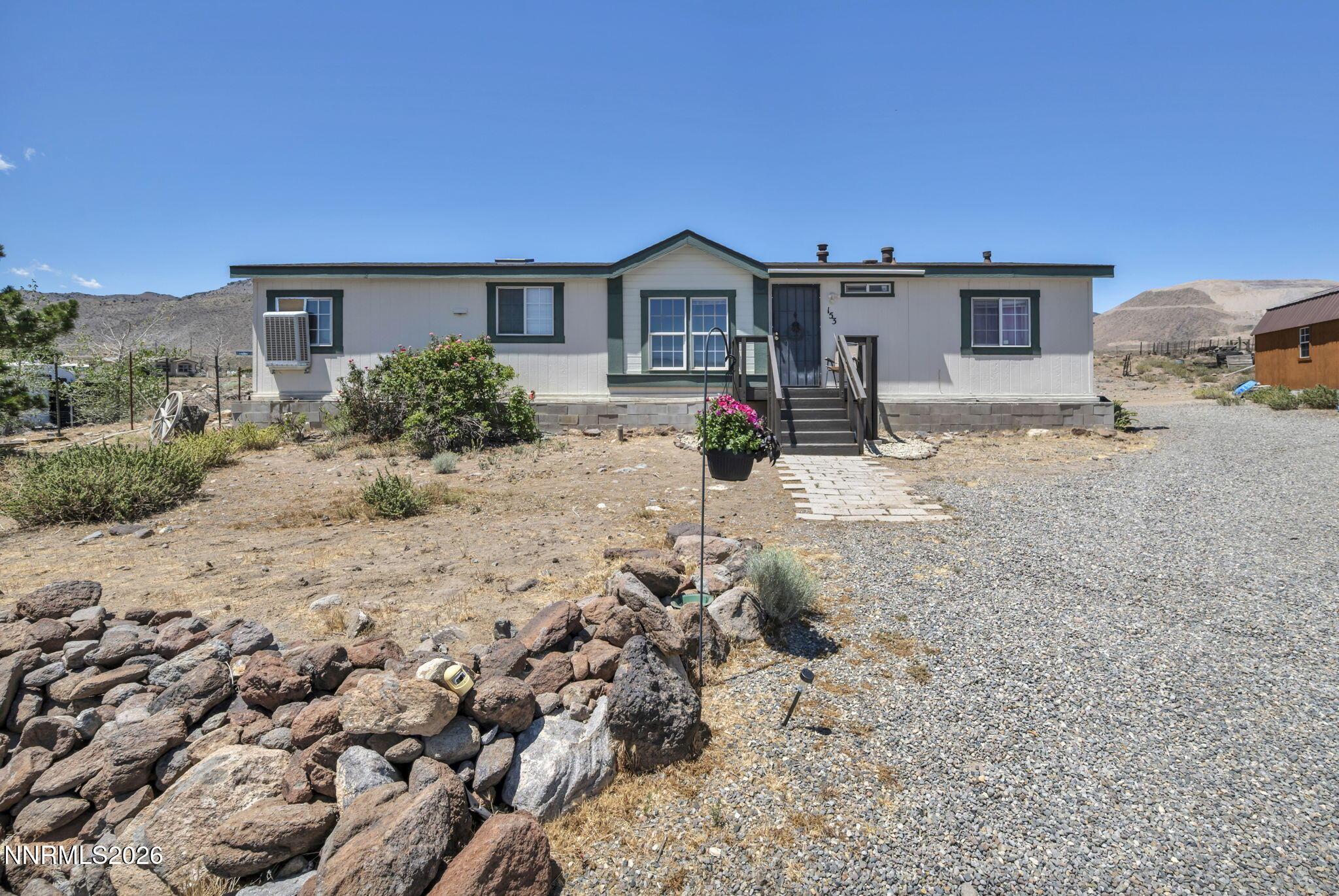 Image 3: 1-web-or-mls-153-territory-rd