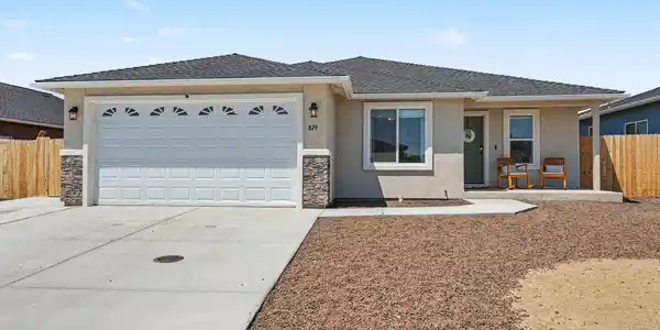 829 Great Basin Lane