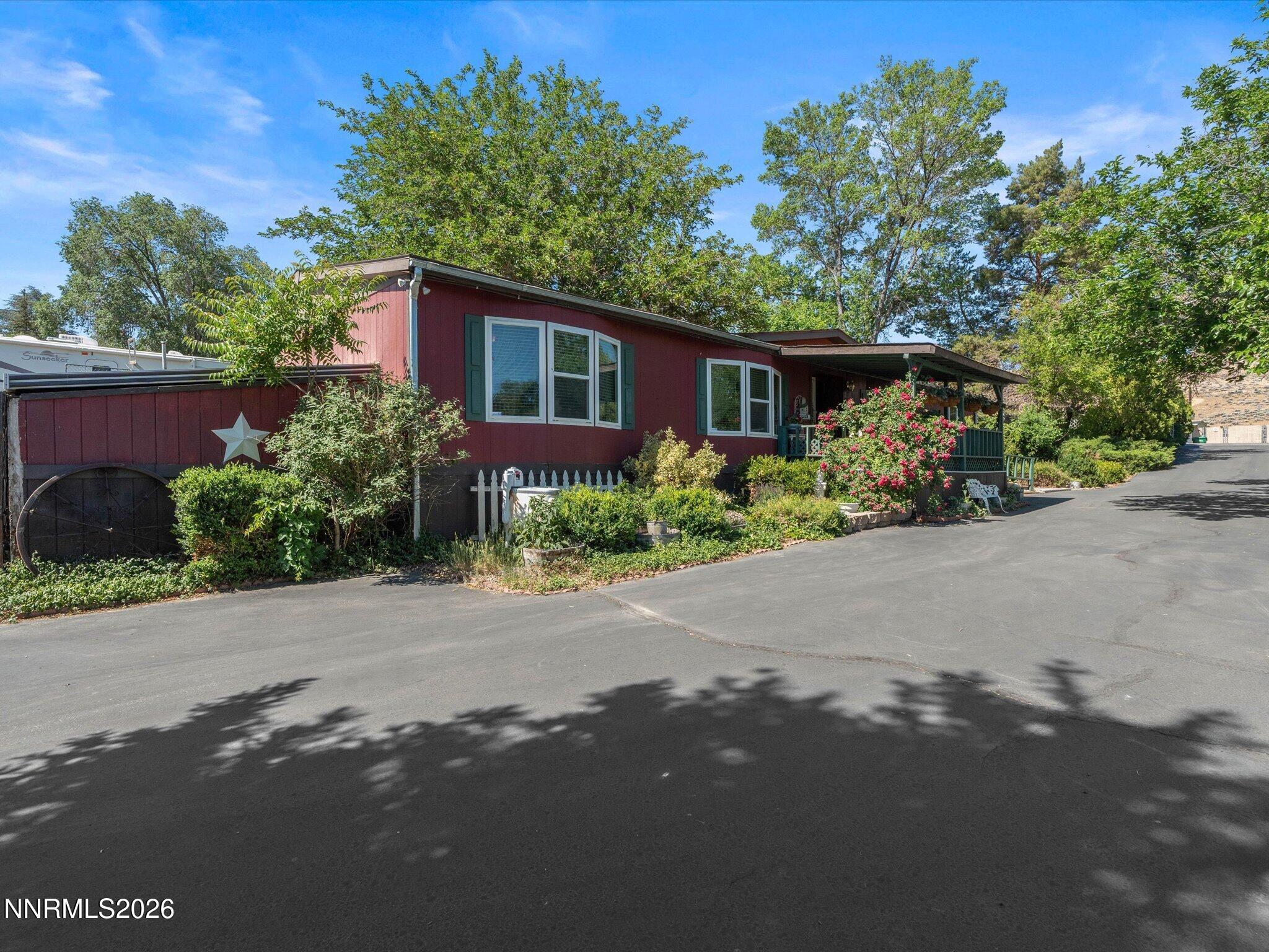 Image 4: 05-4692 W Leonesio Dr-104