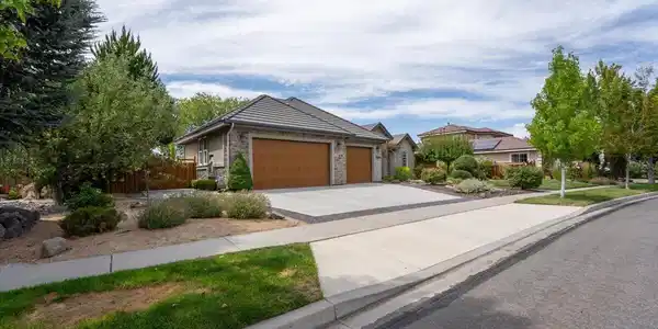 Image 4: 04-7365 Silver King Dr Sparks NV 89436 (