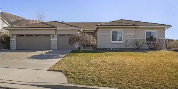 6120 E Hidden Valley Drive