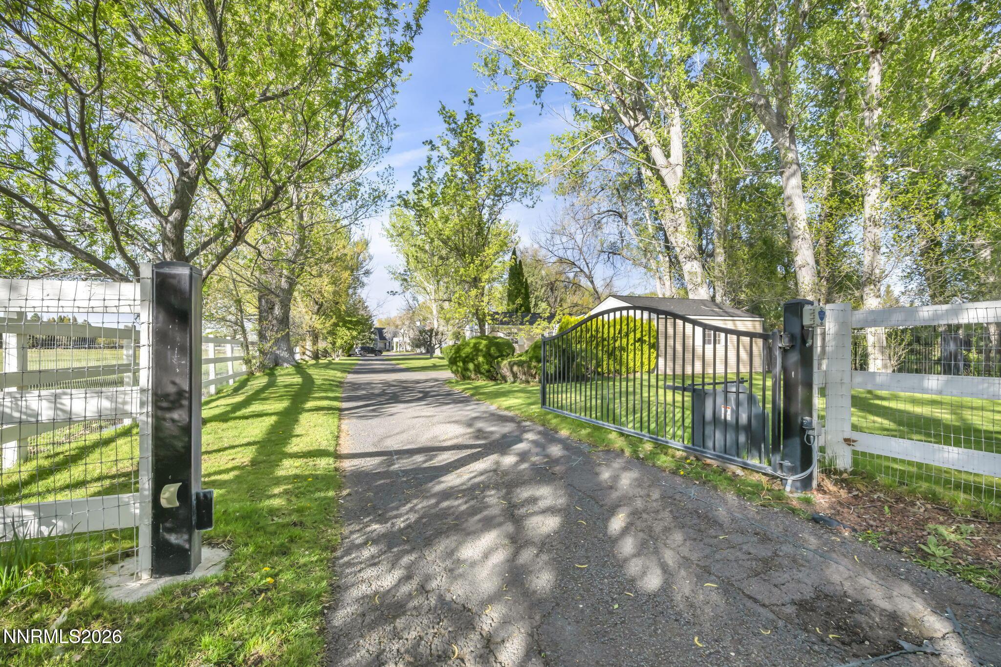 Image 3: 3-web-or-mls-2501-holcomb-ranch-ln