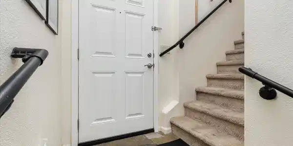 Image 3: Entry Way