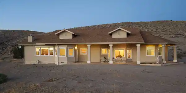Image 2: 116-web-or-mls-5990 Grass Valley-84