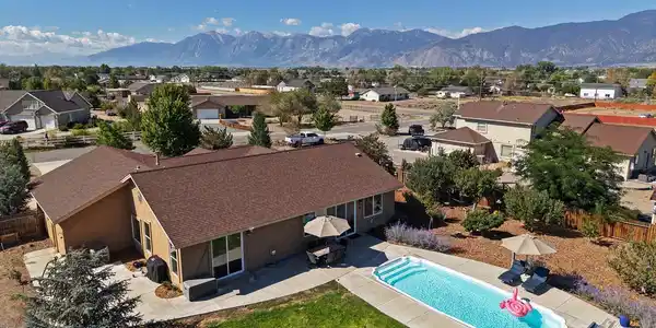 Image 3: 006-068-Elevated Views-1334x1000