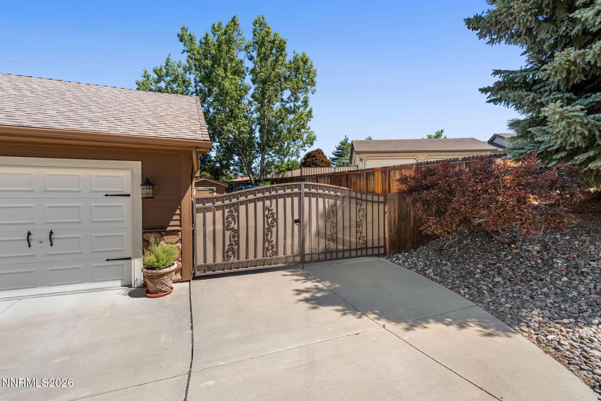 Image 4: 7-web-or-mls-DSC07701