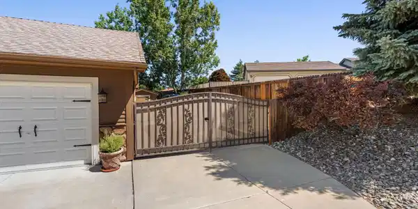 Image 4: 7-web-or-mls-DSC07701