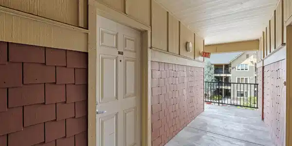 Image 3: 8-web-or-mls-DSC00428