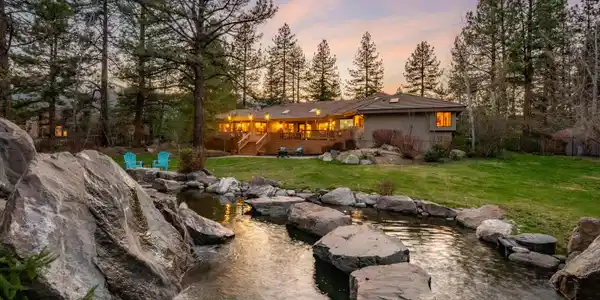 Image 3: 360 pond