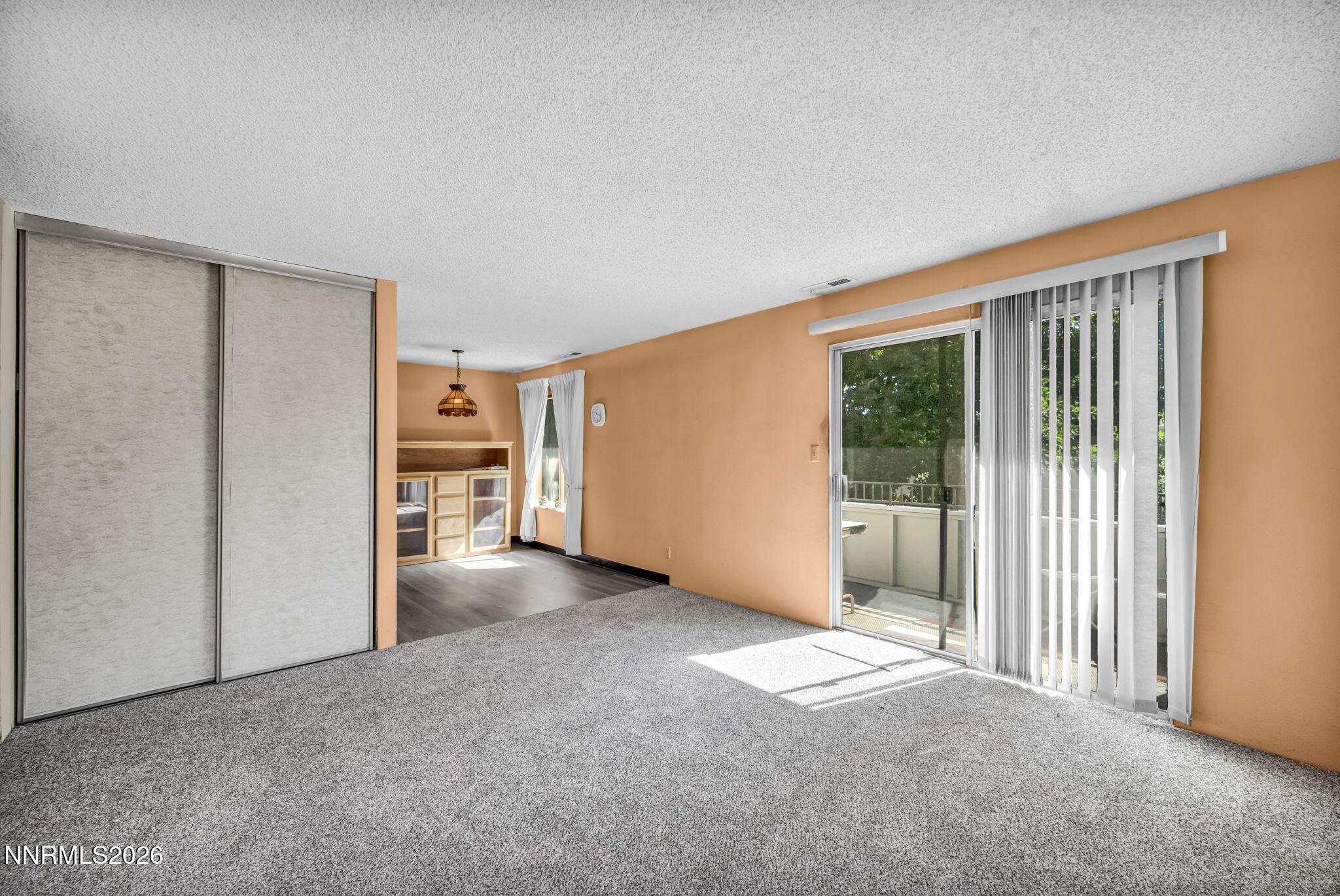 Image 3: 19-web-or-mls-400-s-saliman-rd-apt-86