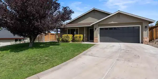 Image 2: 03-48 Conner Way-102