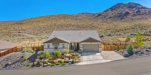 Image 3: 68-web-or-mls-DJI_20260826100955_0461_D_