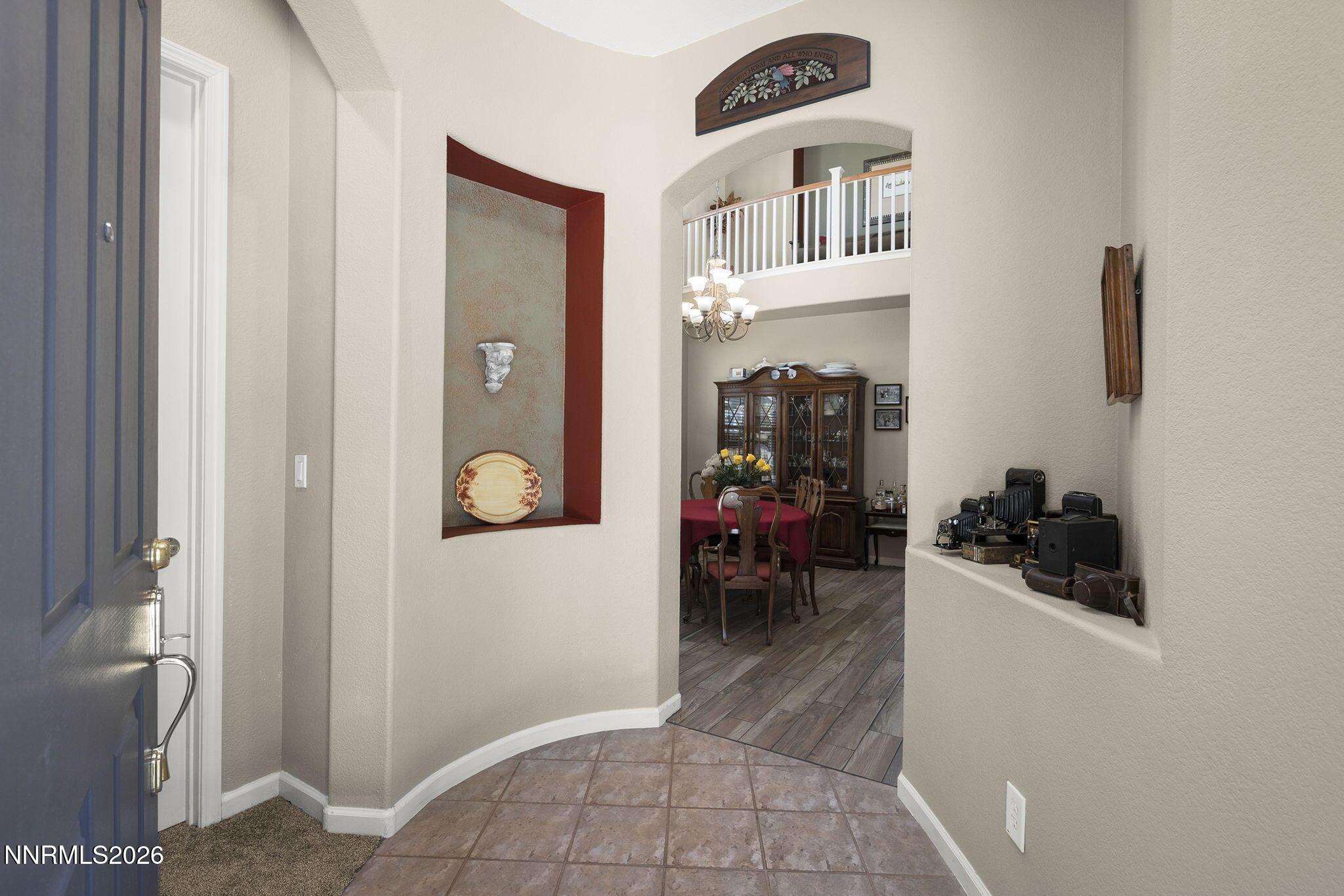 Image 2: 3-web-or-mls-_DSC0275