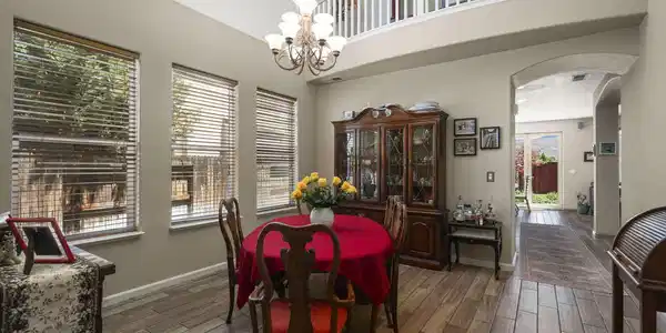 Image 3: 4-web-or-mls-_DSC0258