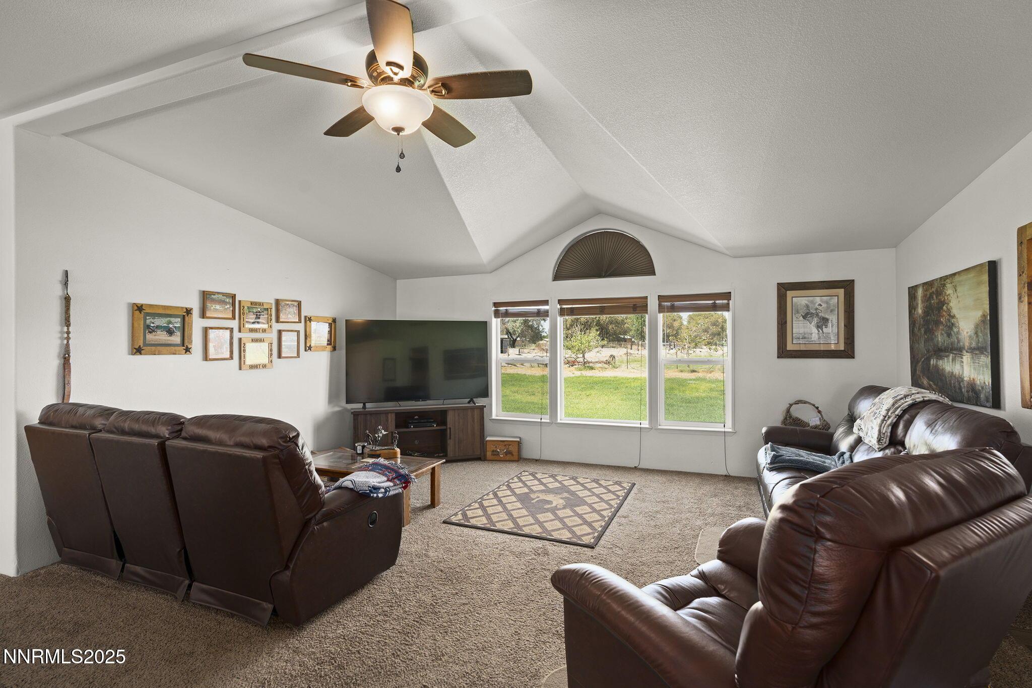 Image 4: 3-web-or-mls-_DSC6742