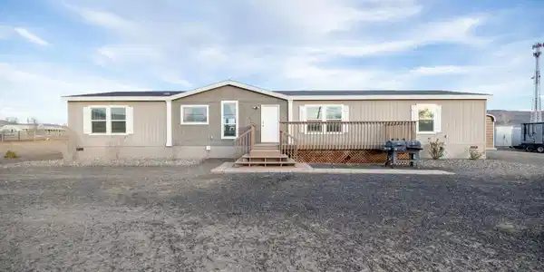 5700 Apache Drive