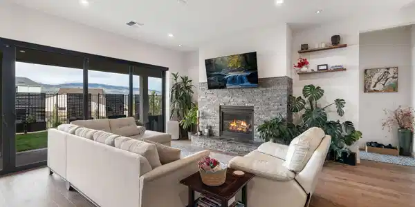 Image 3: 7-web-or-mls-15025 Iron River-9