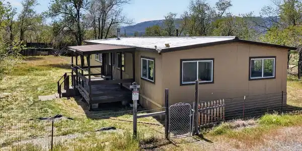3575 Pershing Lane