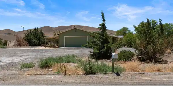 Image 2: 1165 Rancho Rd-101