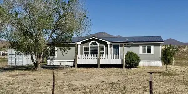 3285 Warner Drive