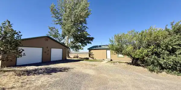 Image 3: Driveway