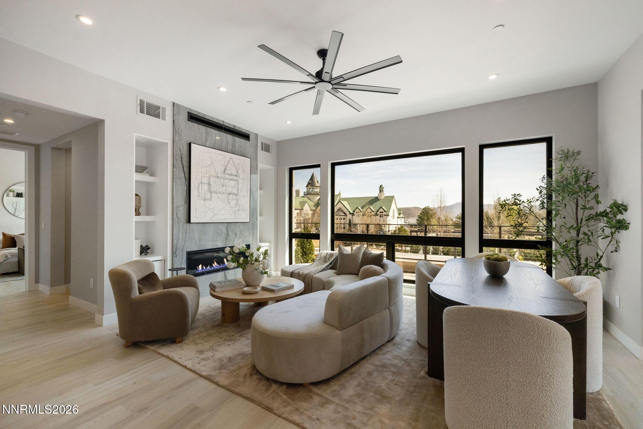 Image 4: 45-web-or-mls-84 Caballada St -47