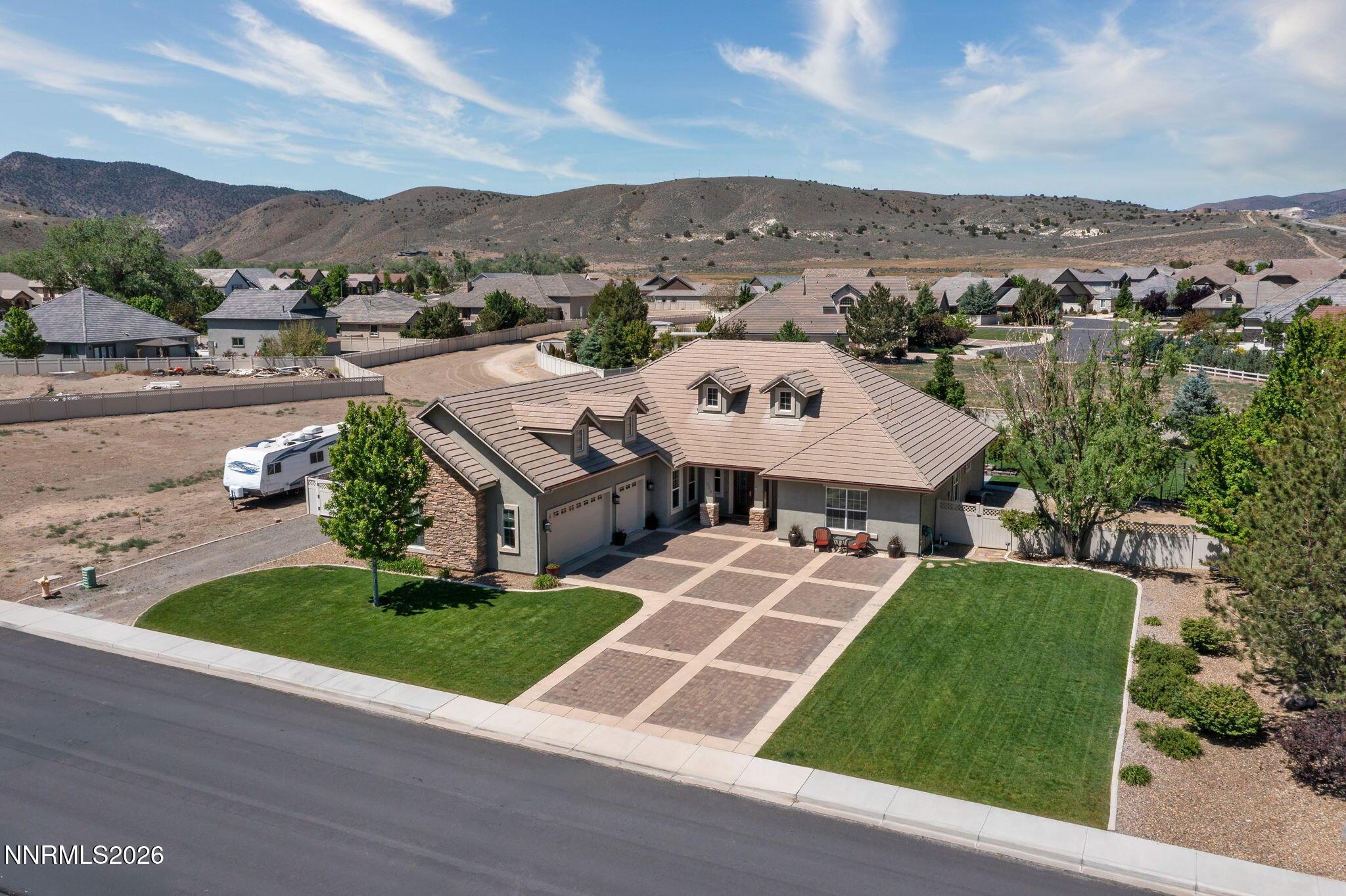 Image 2: 5-web-or-mls-34