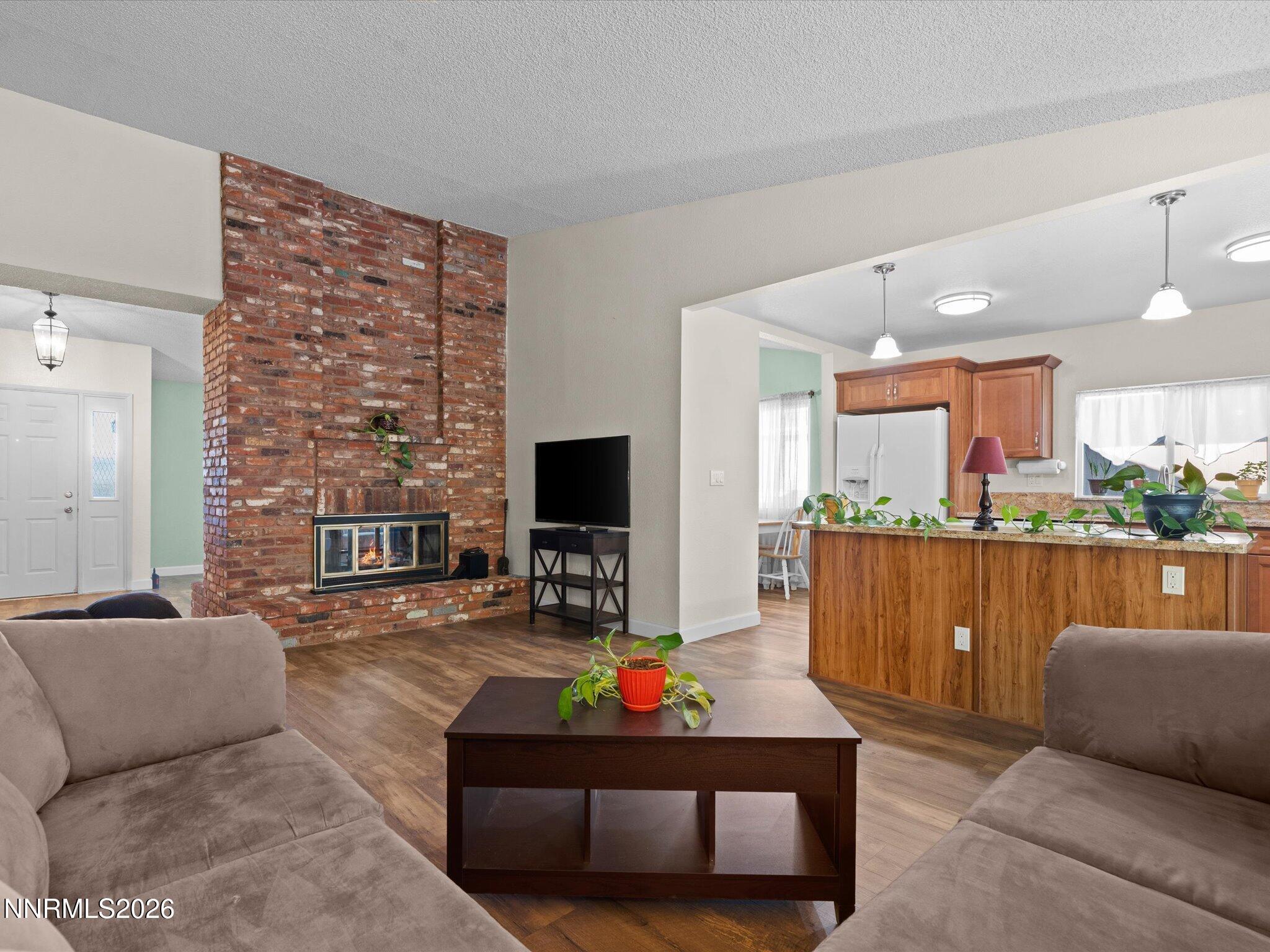 Image 4: 14-1698 Candlewood St-113