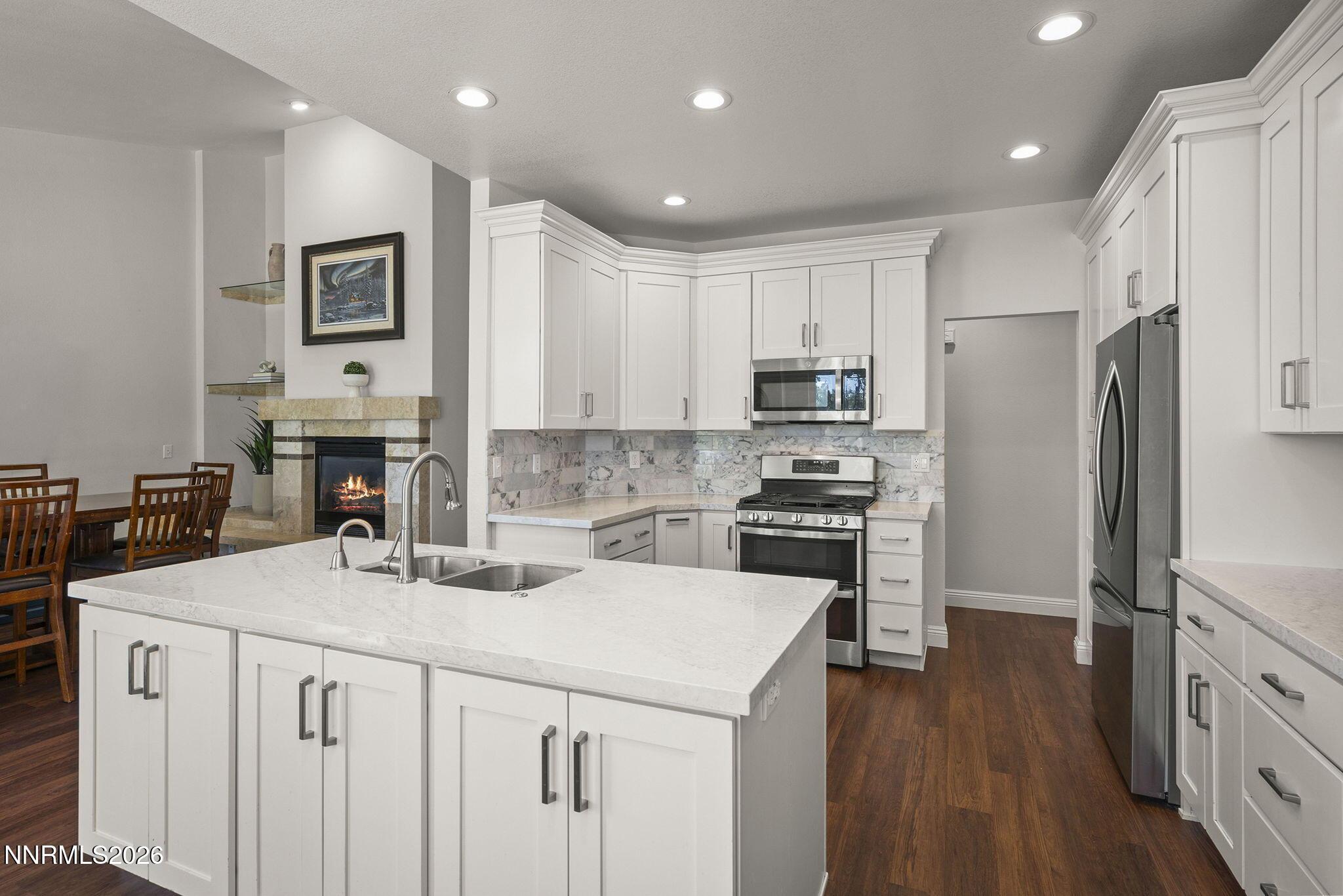 Image 3: 9-web-or-mls-_DSC0053