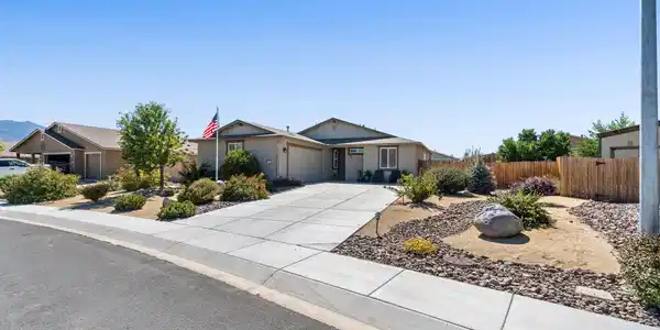 Image 3: 5-web-or-mls-DSC06942