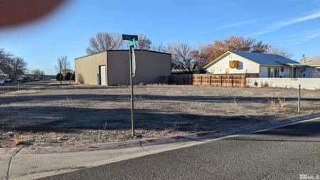 165 Oak Circle